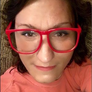 Meet your Posher, Monique